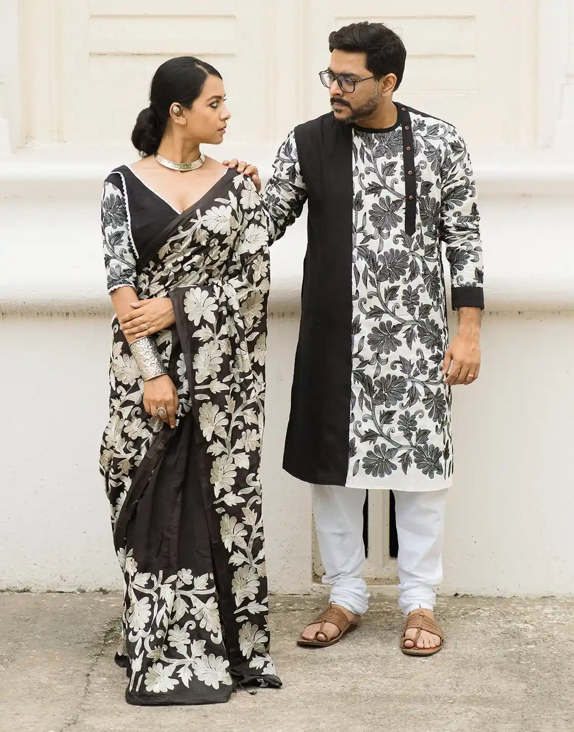 Nishipoddo Couple Set