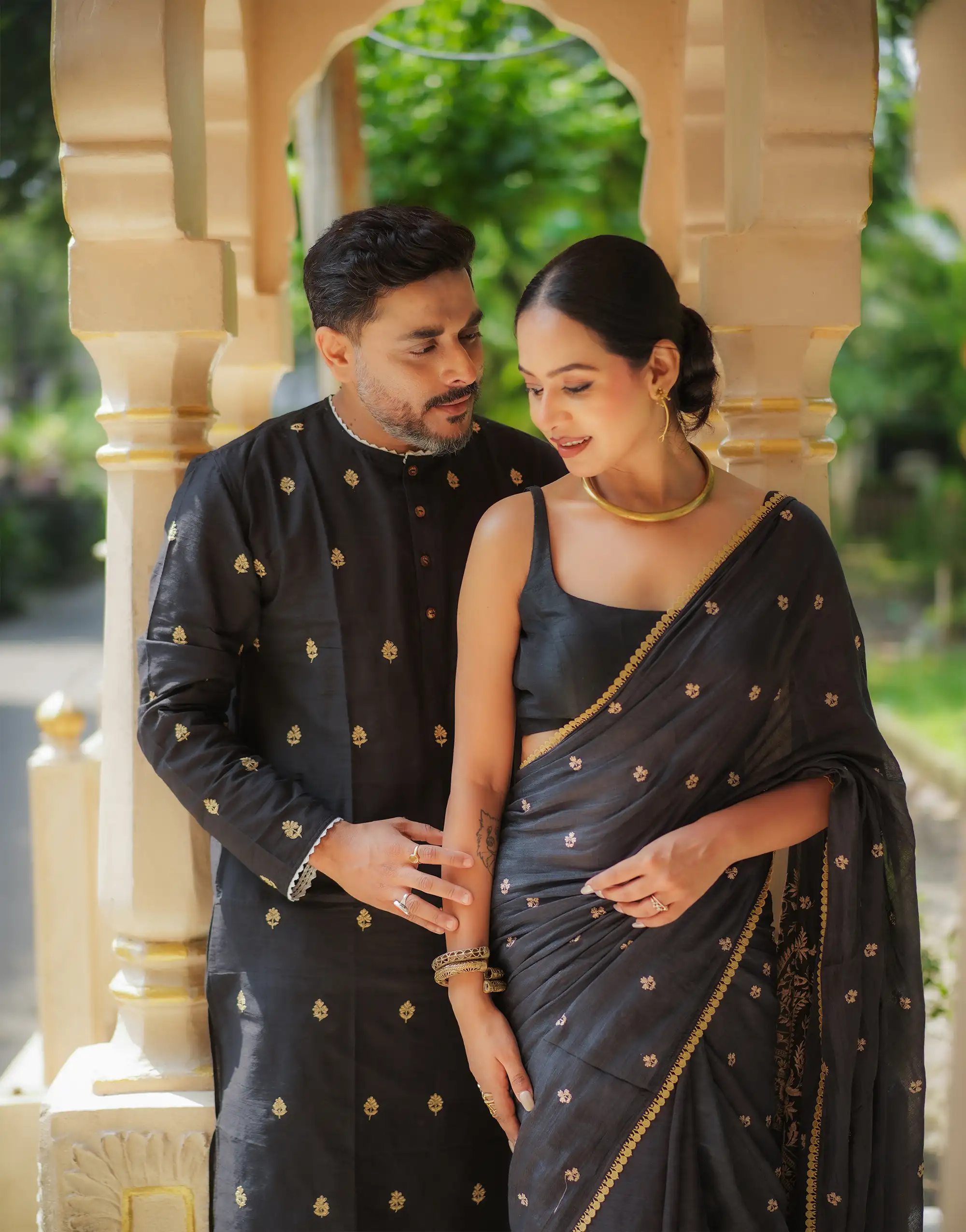 Ratri Couple Set