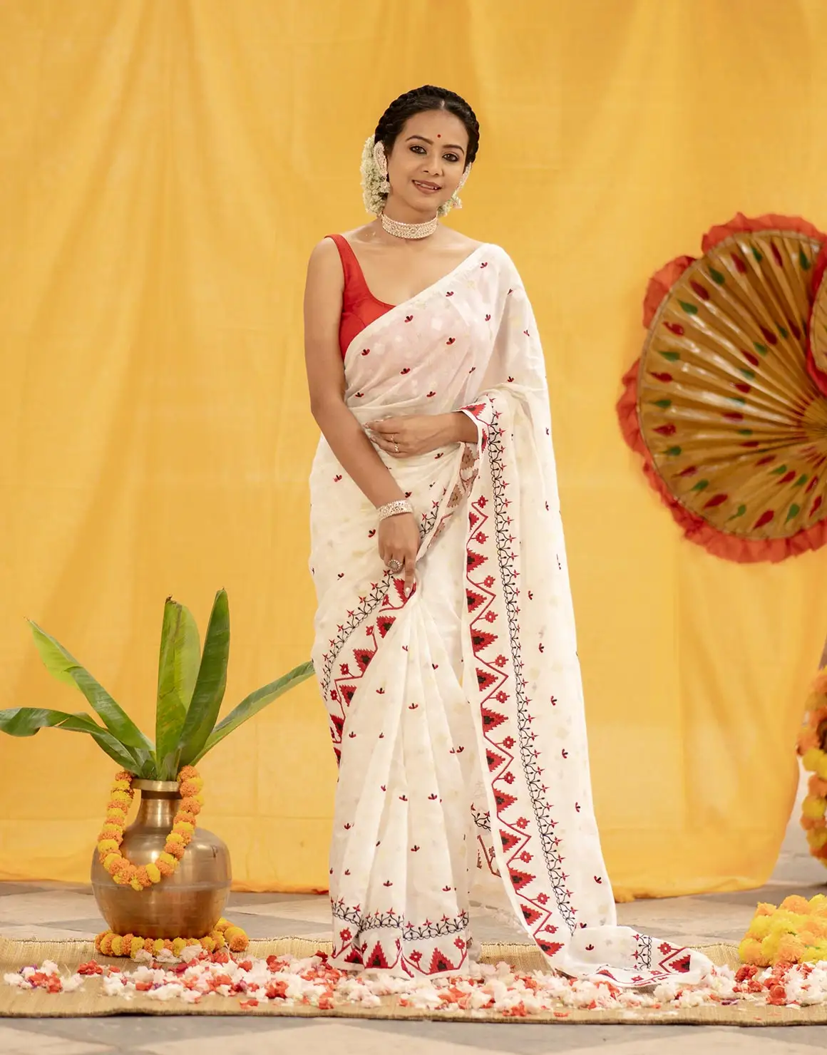 Agomoni Saree