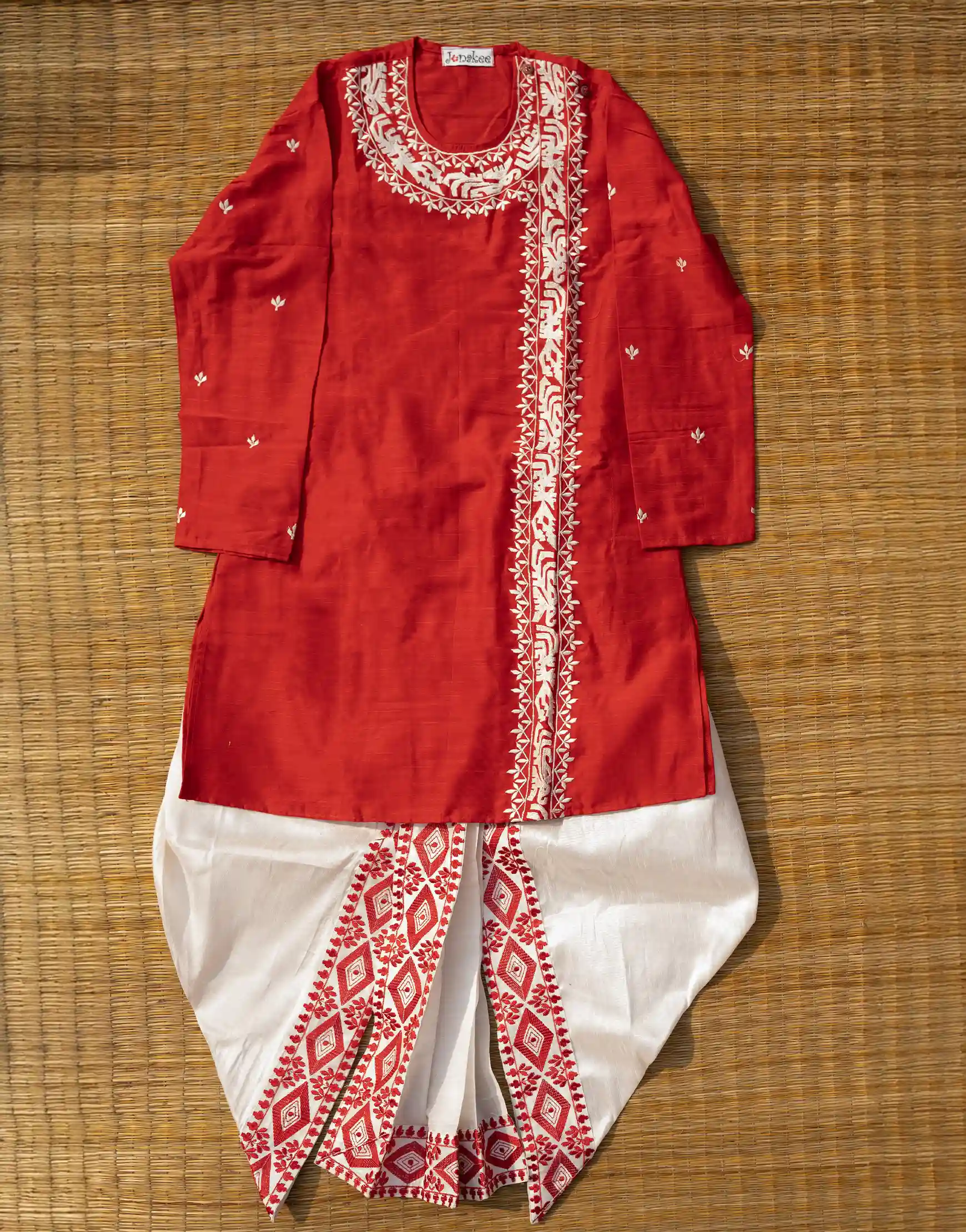 Lokkhi chhele dhuti punjabi