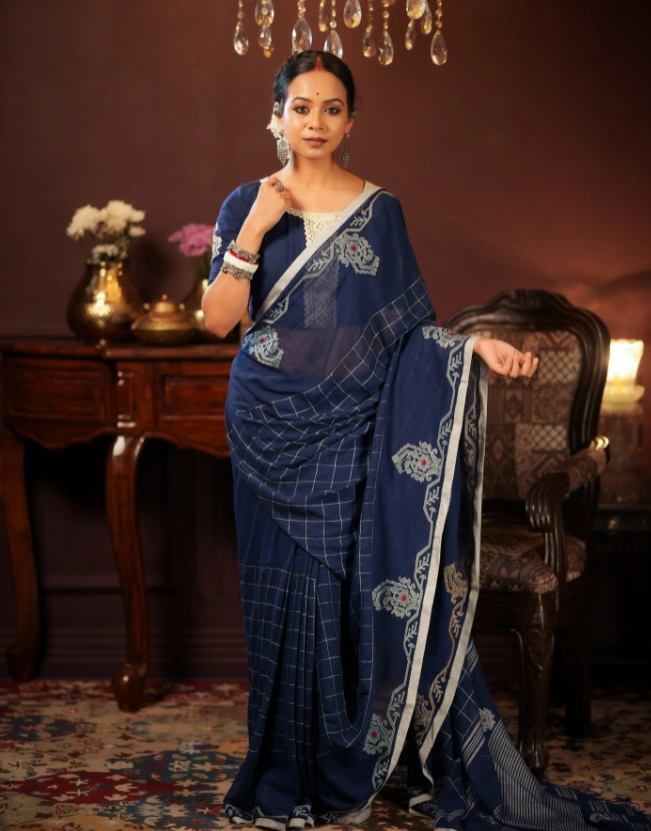 Nilayan Saree