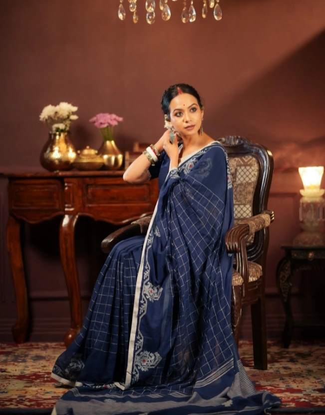 Nilayan Saree