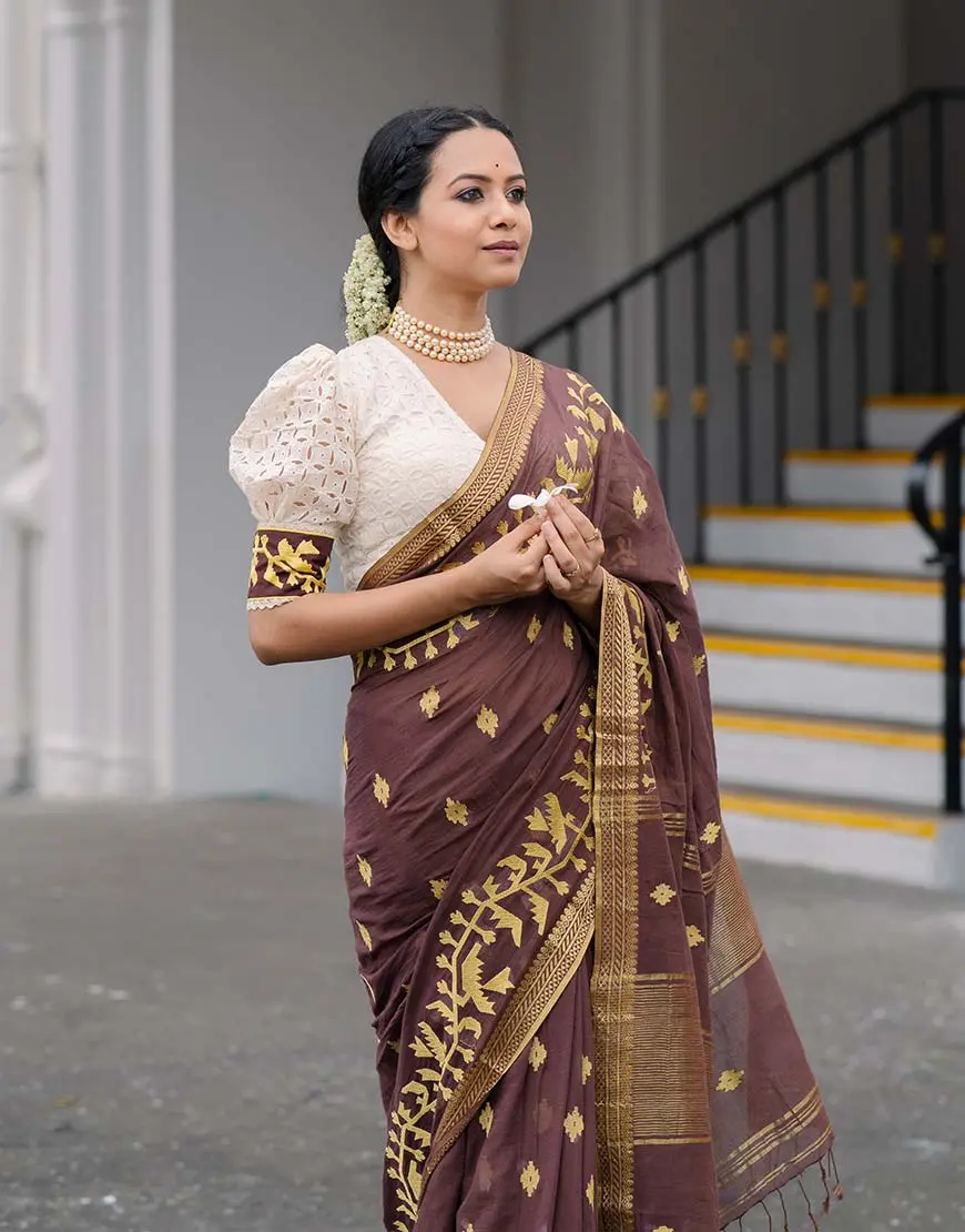 Priyo Bondhu Saree