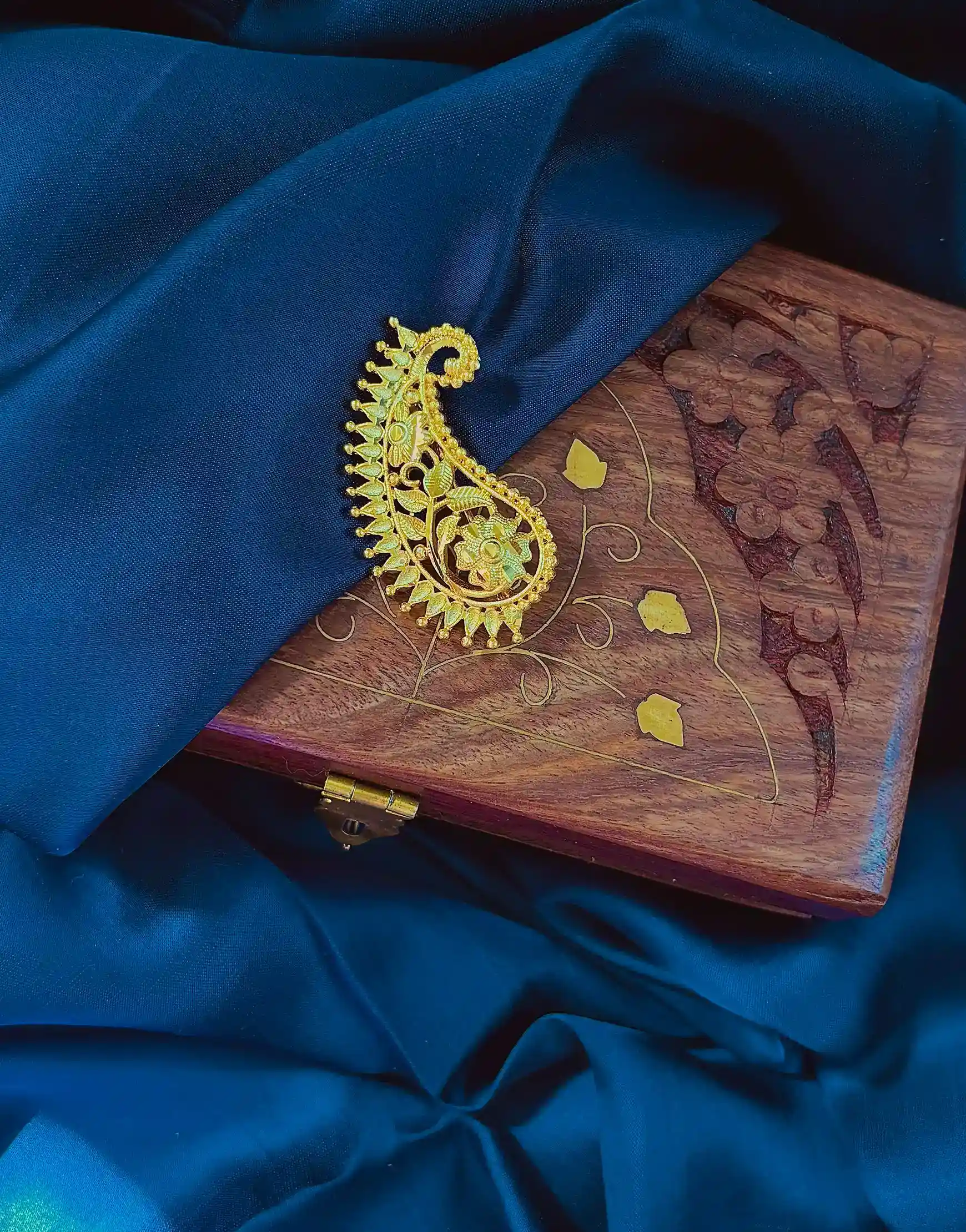 1.5-gram gold-dust plated copper jewellery